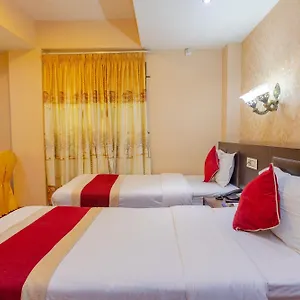 Royal Hotel